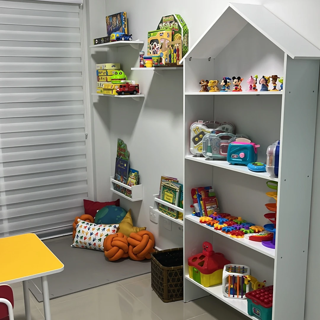 Fernanda Pasini Psicóloga Comportamental Infantil - Psicologia para Crianças e Adolescentes - Fortalecendo Emoções, Construindo Futuros. Agende uma consulta e descubra como podemos ajudar no desenvolvimento emocional e no bem-estar da sua família!